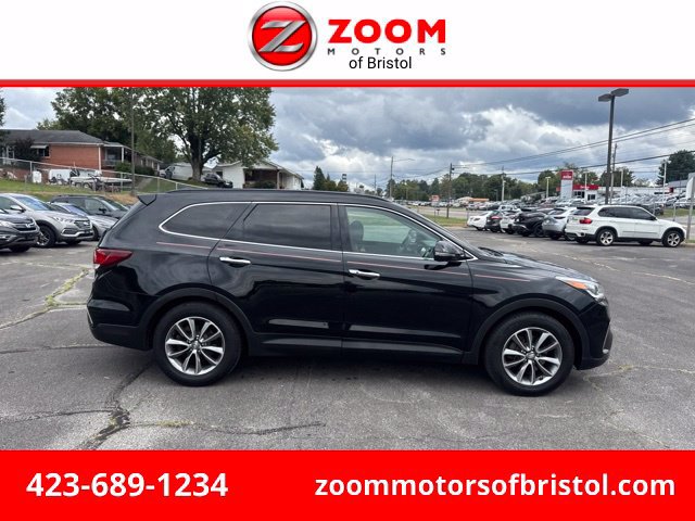 Used 2017 Hyundai Santa Fe SE w/ SE Premium Package 02
