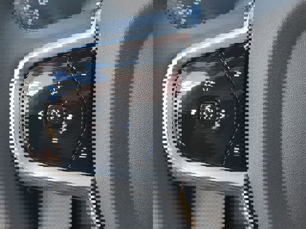 Certified 2026 Volvo XC90 B6 Plus w/ Protection Package Premier image 22