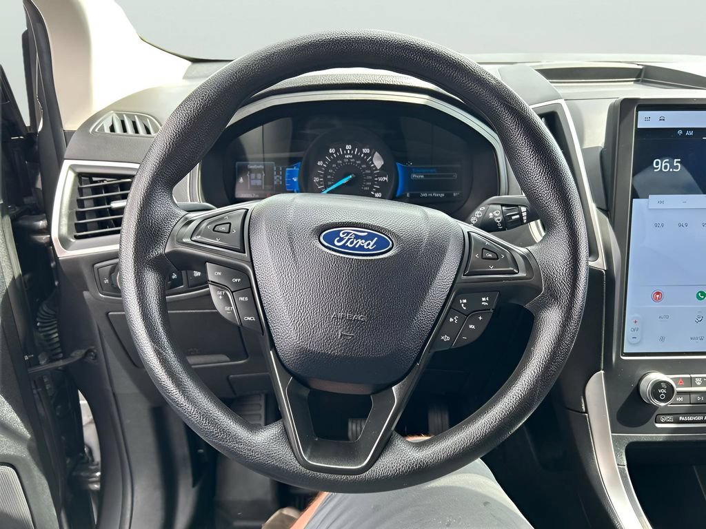 Used 2024 Ford Edge SE w/ Black Appearance Package AWD/4WD image 17