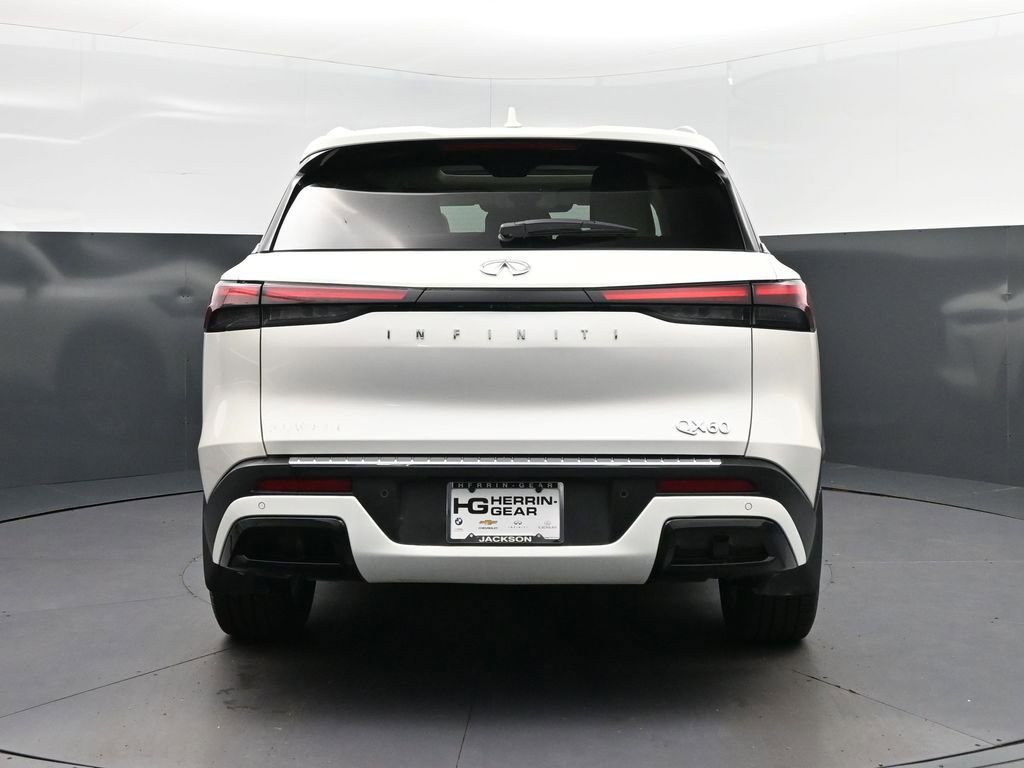 Certified 2023 INFINITI QX60 Luxe w/ Vision Package FWD image 6
