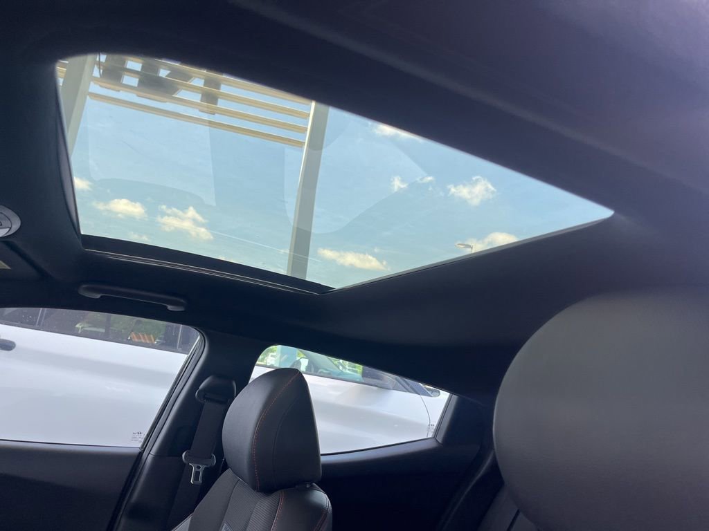 Used 2020 Hyundai Veloster 2.0 Premium image 11