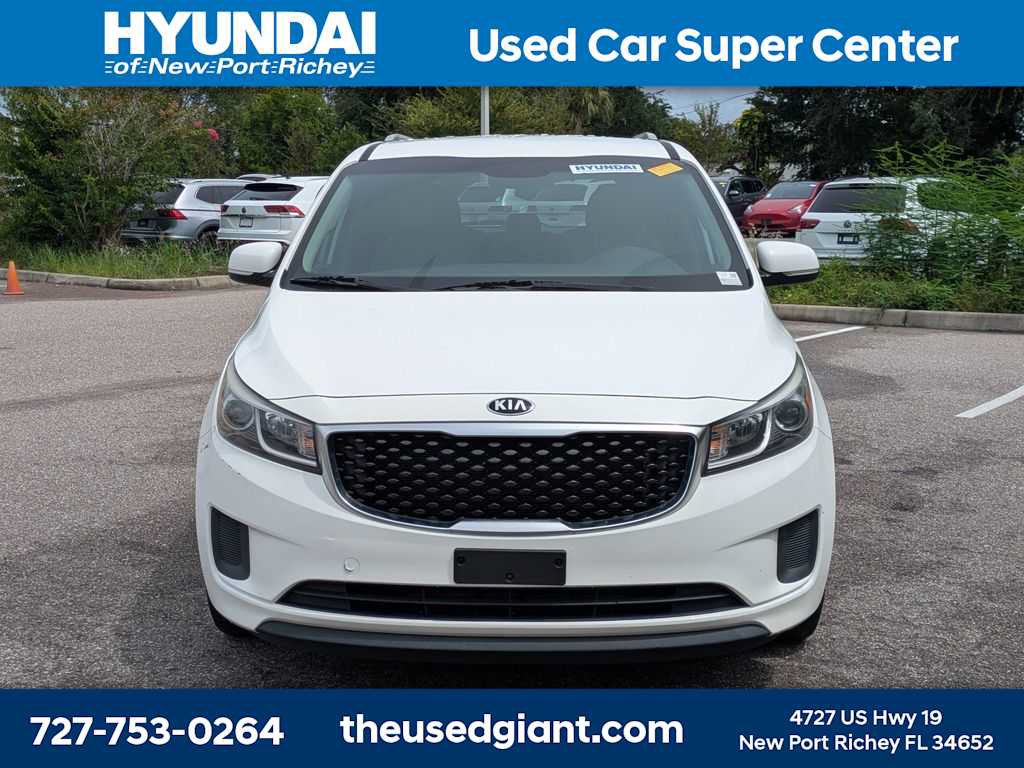Used 2016 Kia Sedona LX w/ LX Convenience Package FWD image 8