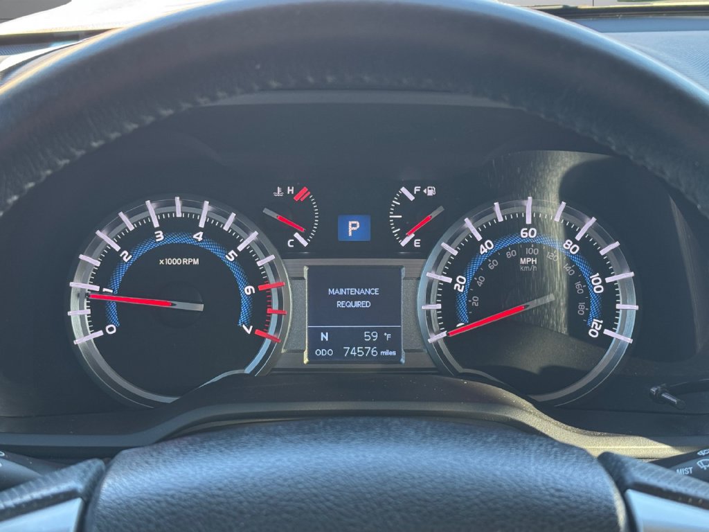 Certified 2018 Toyota 4Runner SR5 Premium AWD/4WD image 14