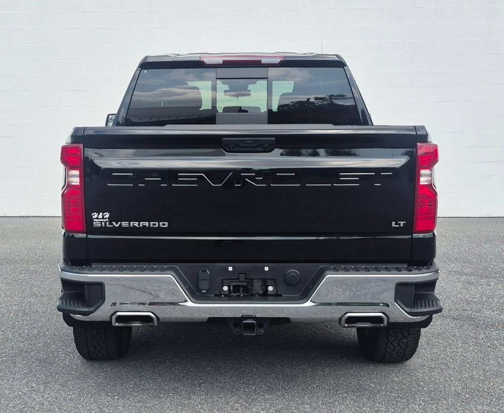Used 2023 Chevrolet Silverado 1500 LT AWD/4WD image 14