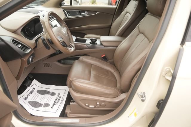Used 2016 Lincoln MKX Reserve w/ Technology Package image 9