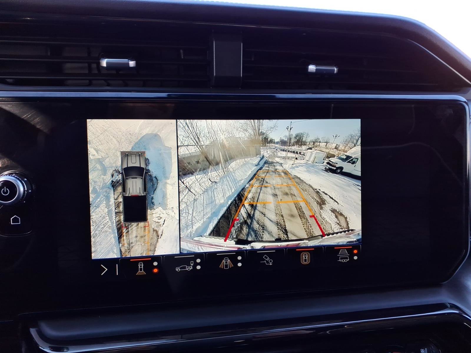 Used 2025 GMC Sierra 2500 AT4X image 23