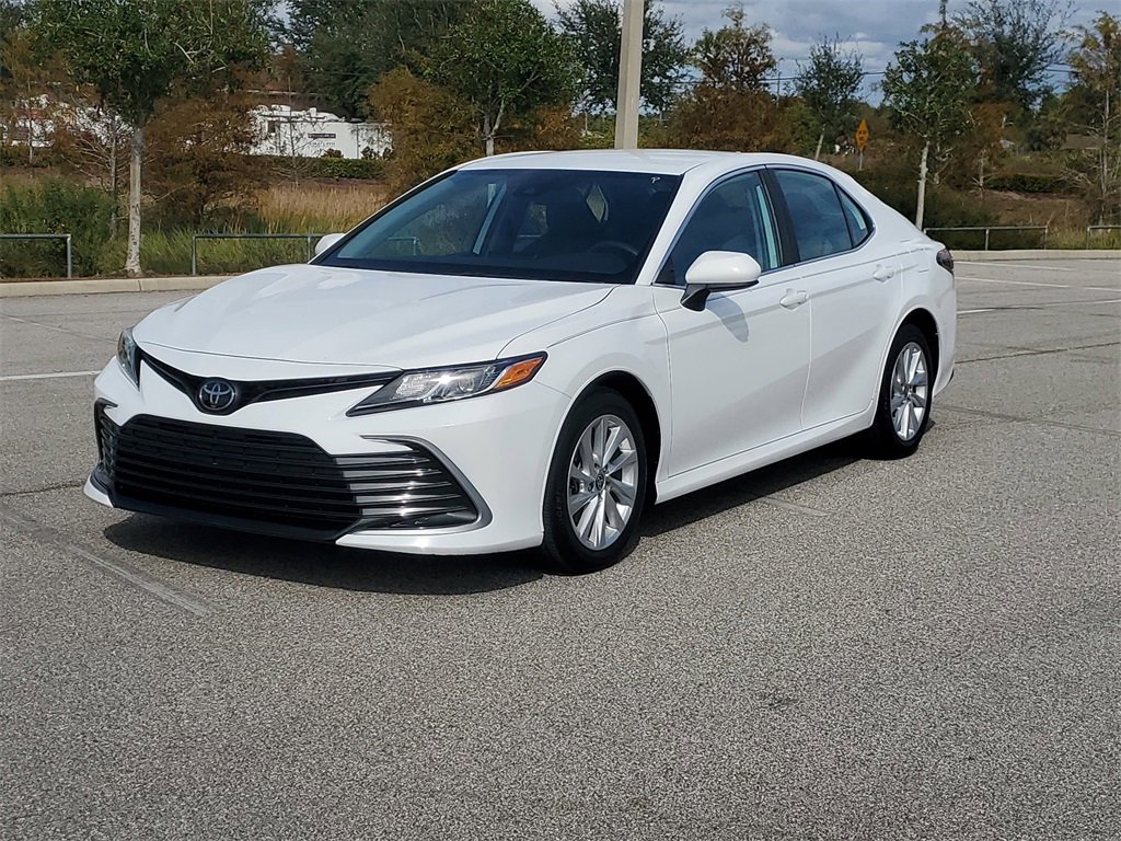Used 2023 Toyota Camry LE image 11