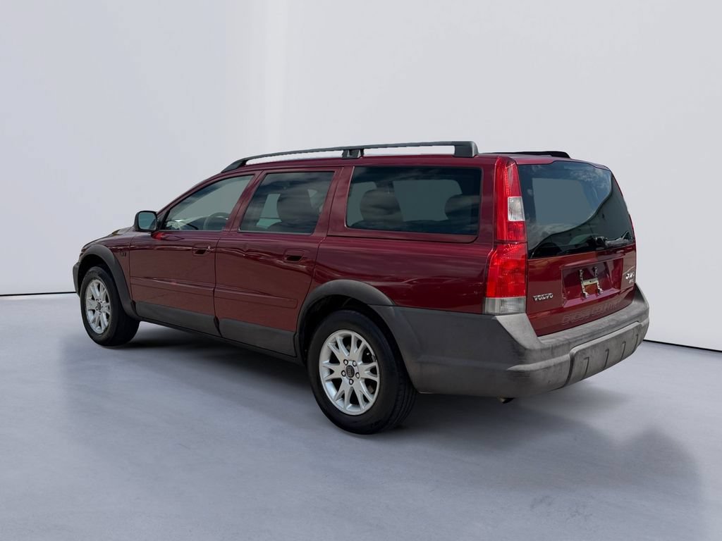Used 2004 Volvo XC70 AWD/4WD image 5