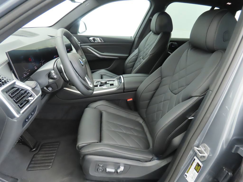 Certified 2026 BMW X5 sDrive40i w/ Parking Assistance Package RWD image 20