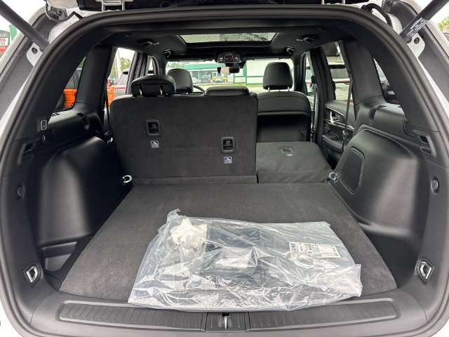 New 2027 Jeep Grand Cherokee Limited AWD/4WD image 34