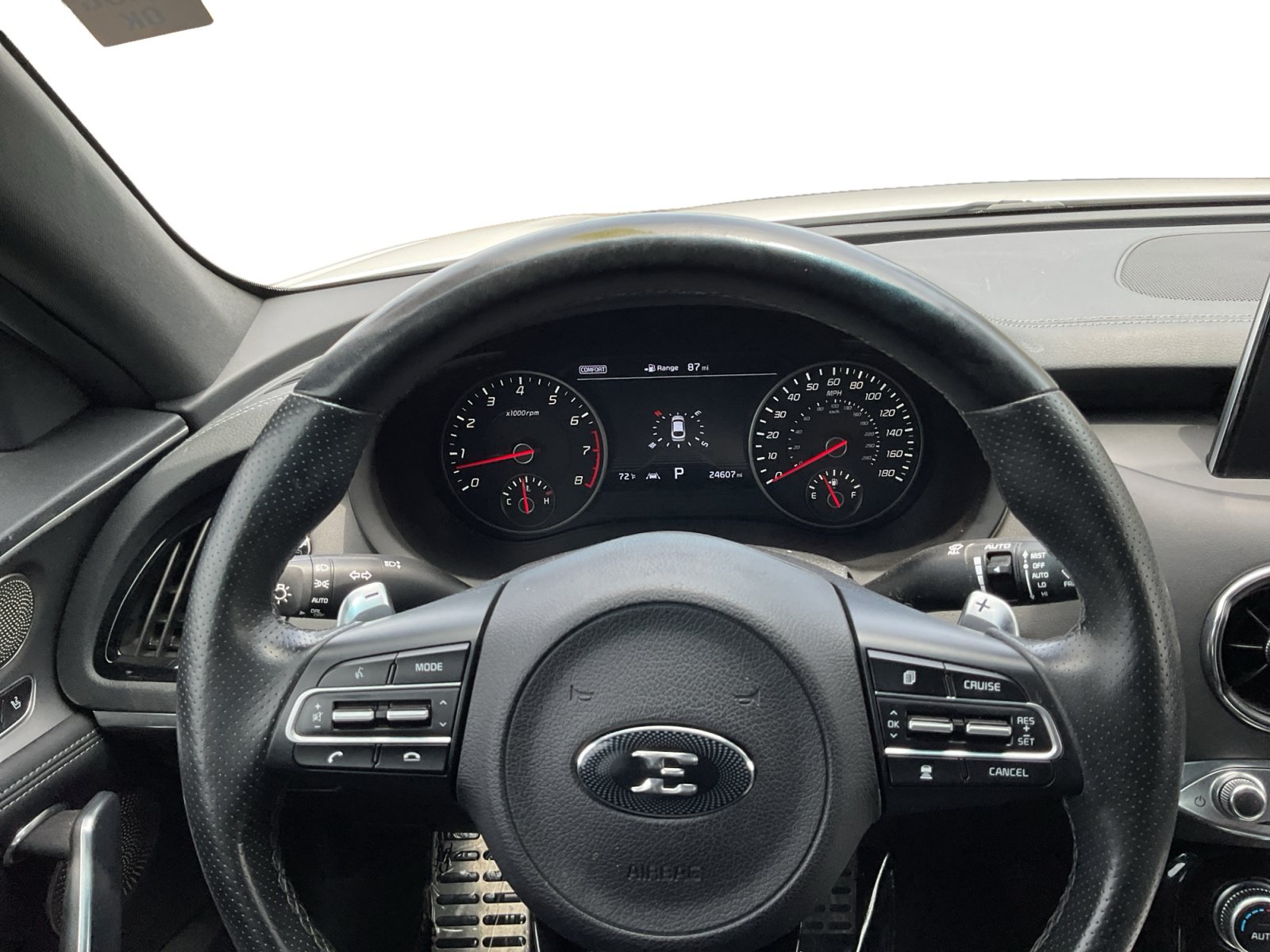 Used 2021 Kia Stinger GT2 RWD image 12