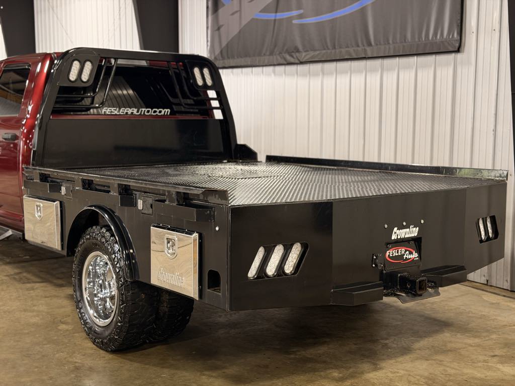 Used 2019 RAM 3500 Tradesman w/ Chrome Appearance Group AWD/4WD image 3