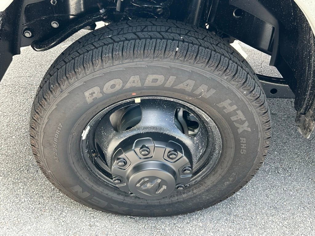 New 2025 RAM 3500 Tradesman image 24
