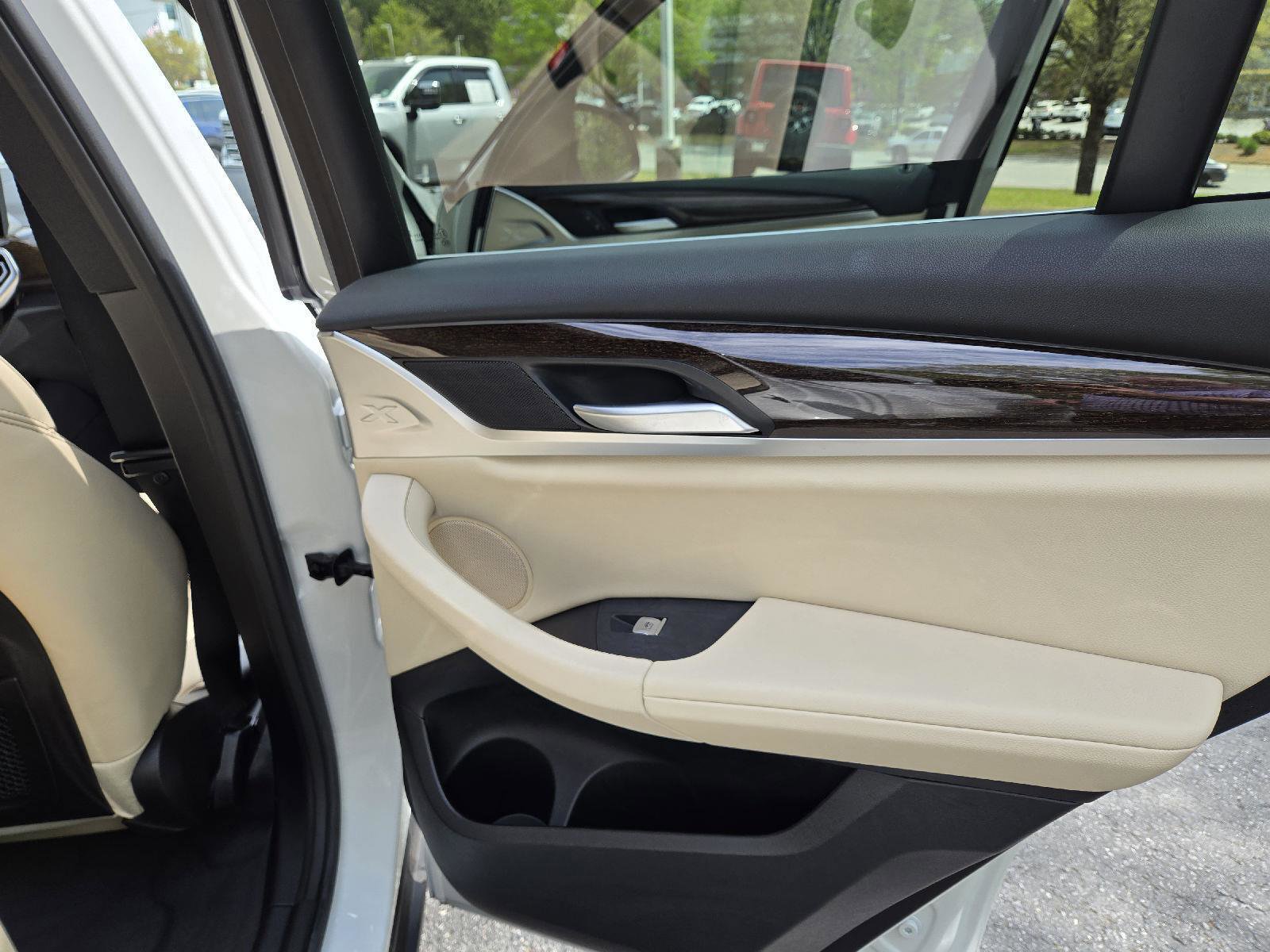 Used 2023 BMW X3 sDrive30i w/ Premium Package image 15