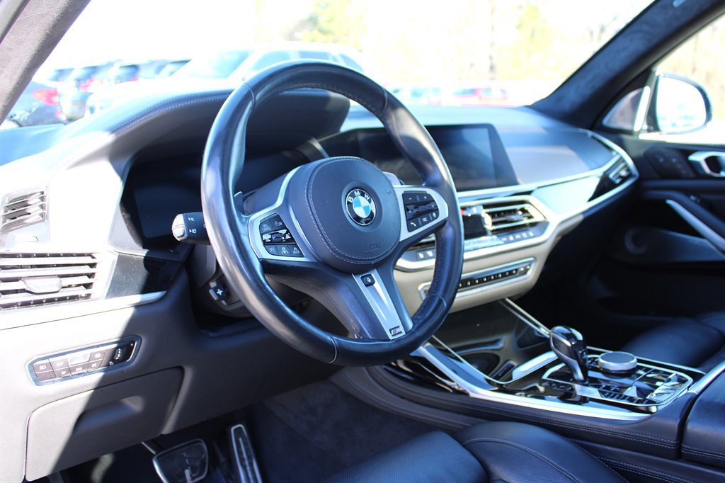 Used 2021 BMW X7 M50i w/ Dynamic Handling Package image 15