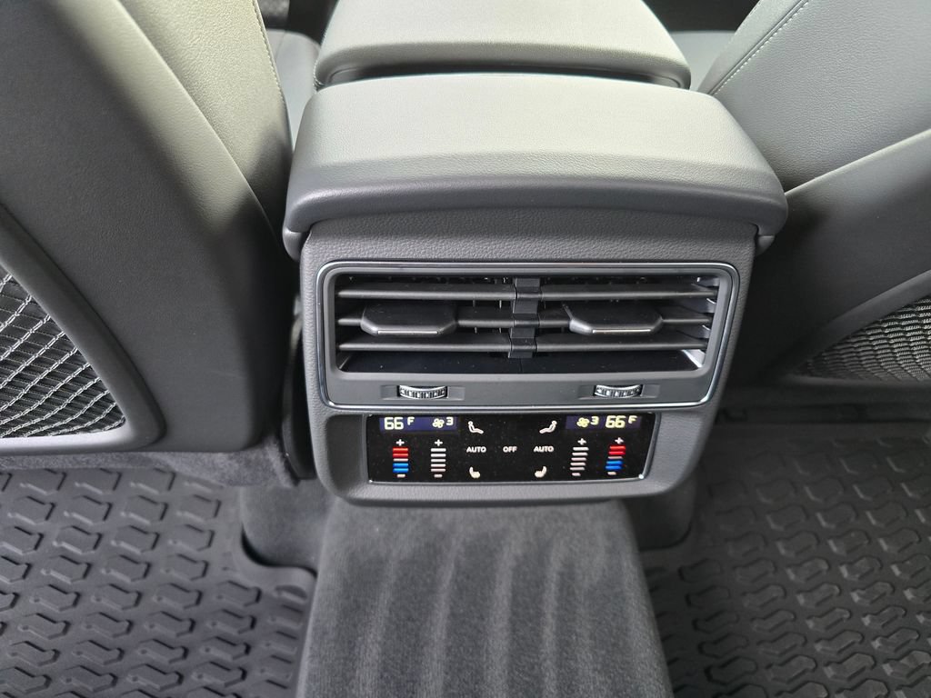 Used 2026 Audi Q8 Premium Plus w/ Premium Plus Package AWD/4WD image 29