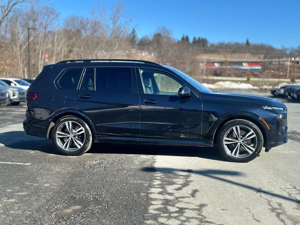 Used 2024 BMW X7 M60i w/ Climate Comfort Package image 6