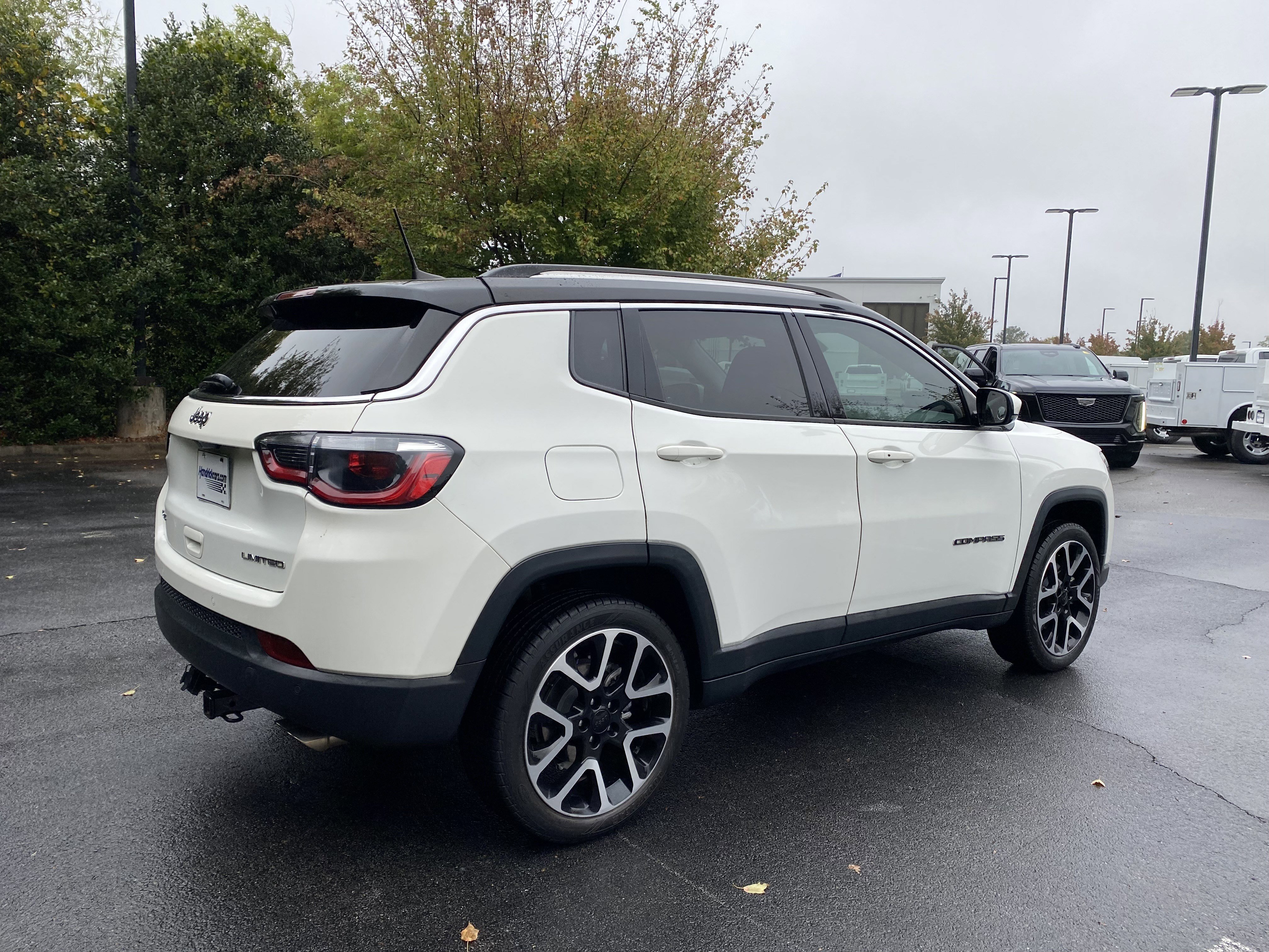 Used 2021 Jeep Compass Limited w/ Sun and Sound Group image 9