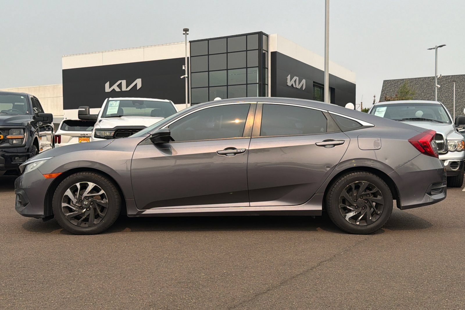 Used 2016 Honda Civic EX image 7