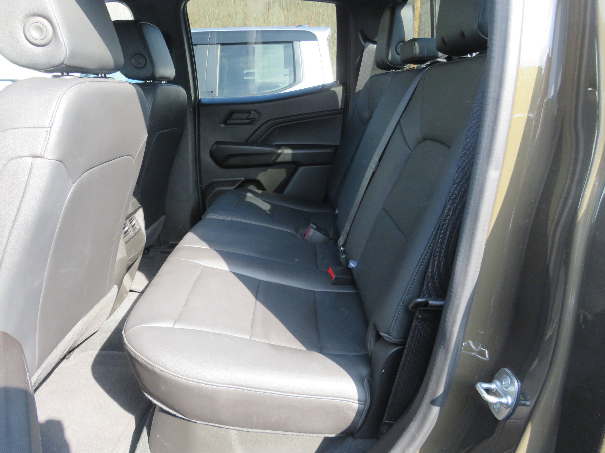 Used 2024 Chevrolet Colorado Trail Boss w/ Advanced Trailering Package image 7