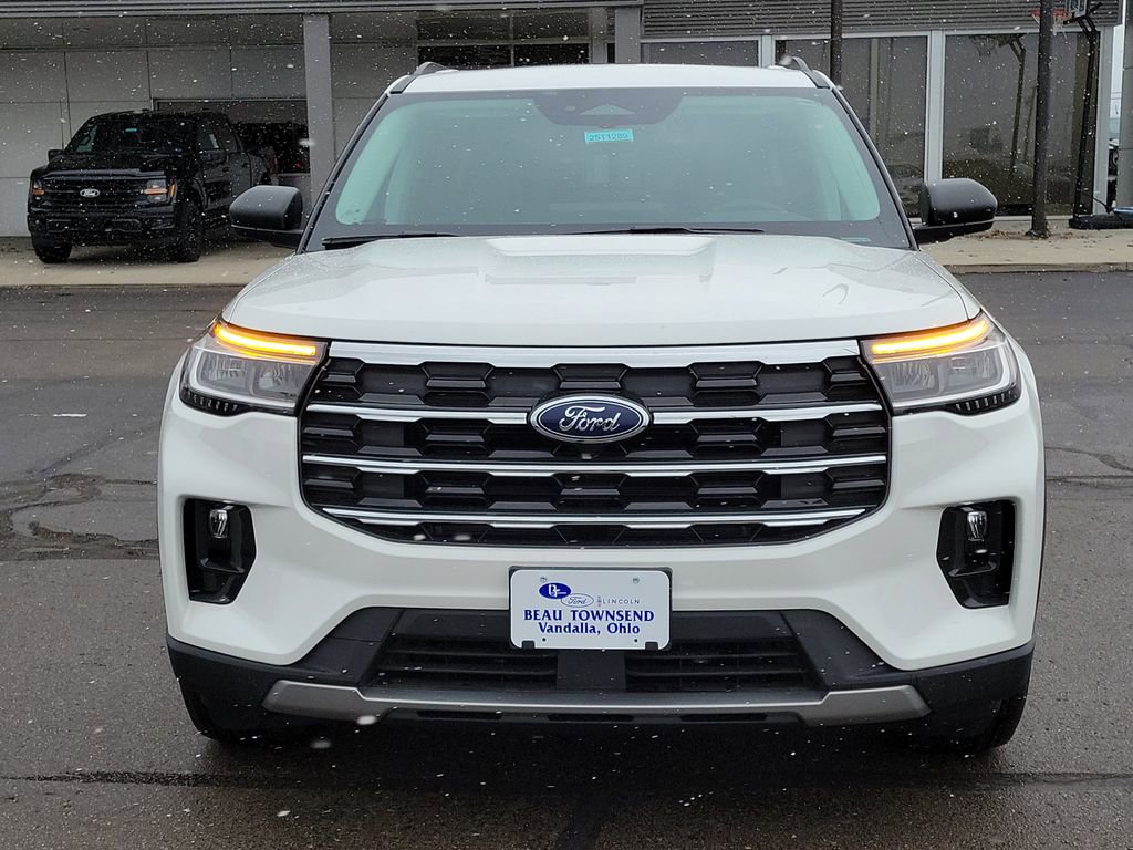 New 2025 Ford Explorer Active w/ Active Comfort Package video 2