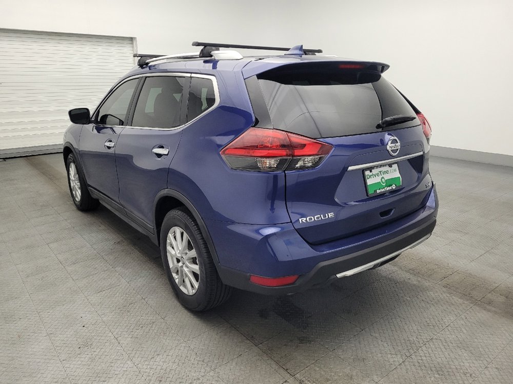 Used 2018 Nissan Rogue SV image 5