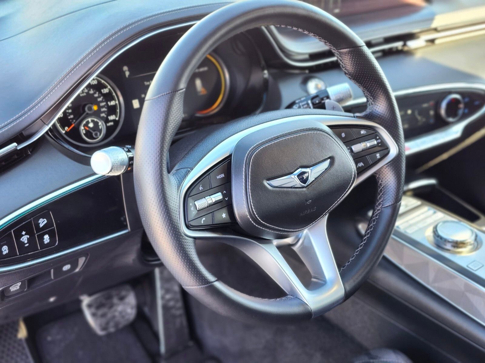 Used 2025 Genesis GV70 3.5T Sport w/ Sport Advanced Package image 20