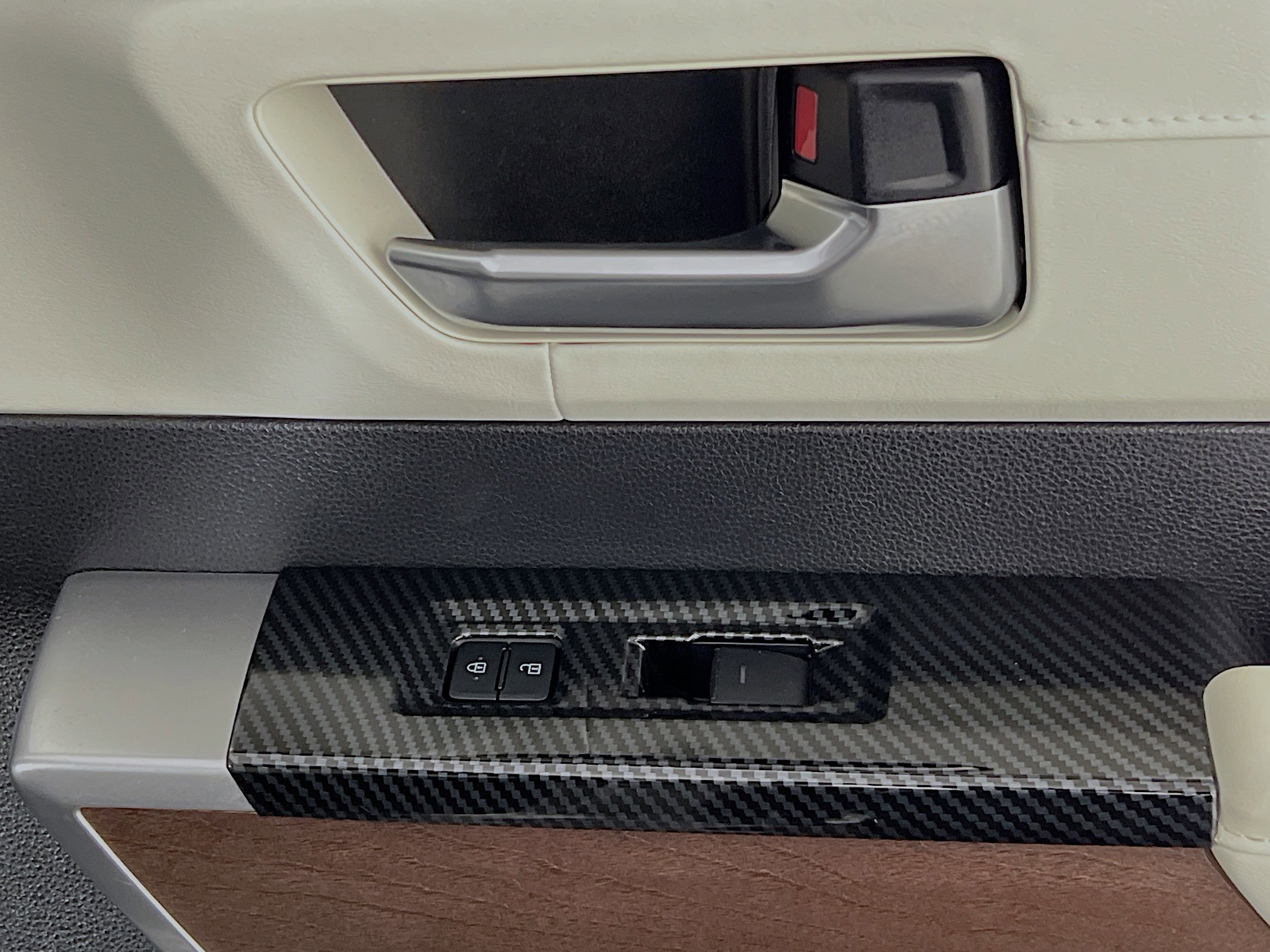 Used 2023 Toyota Sequoia Capstone image 32