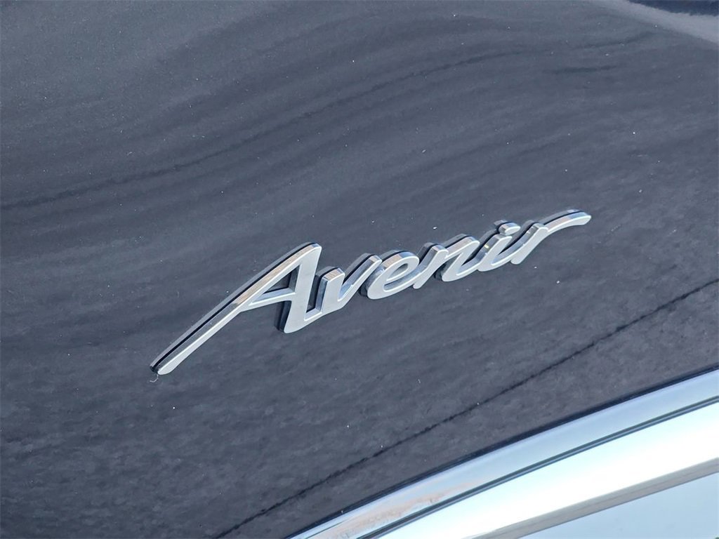 Certified 2025 Buick Envision Avenir image 32