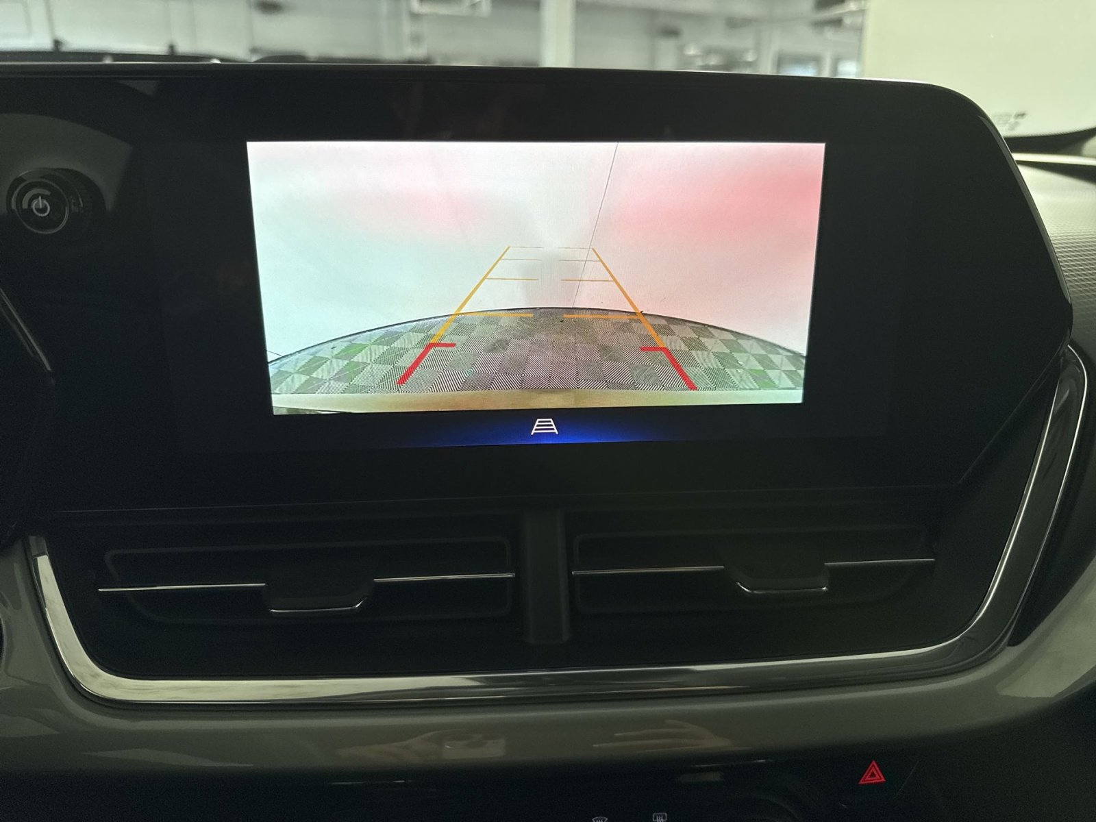 Used 2024 Chevrolet Trax LT w/ Driver Confidence Package image 19