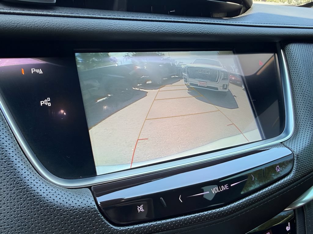 Used 2019 Cadillac XT5 Premium Luxury w/ Driver Assist Package AWD/4WD image 16