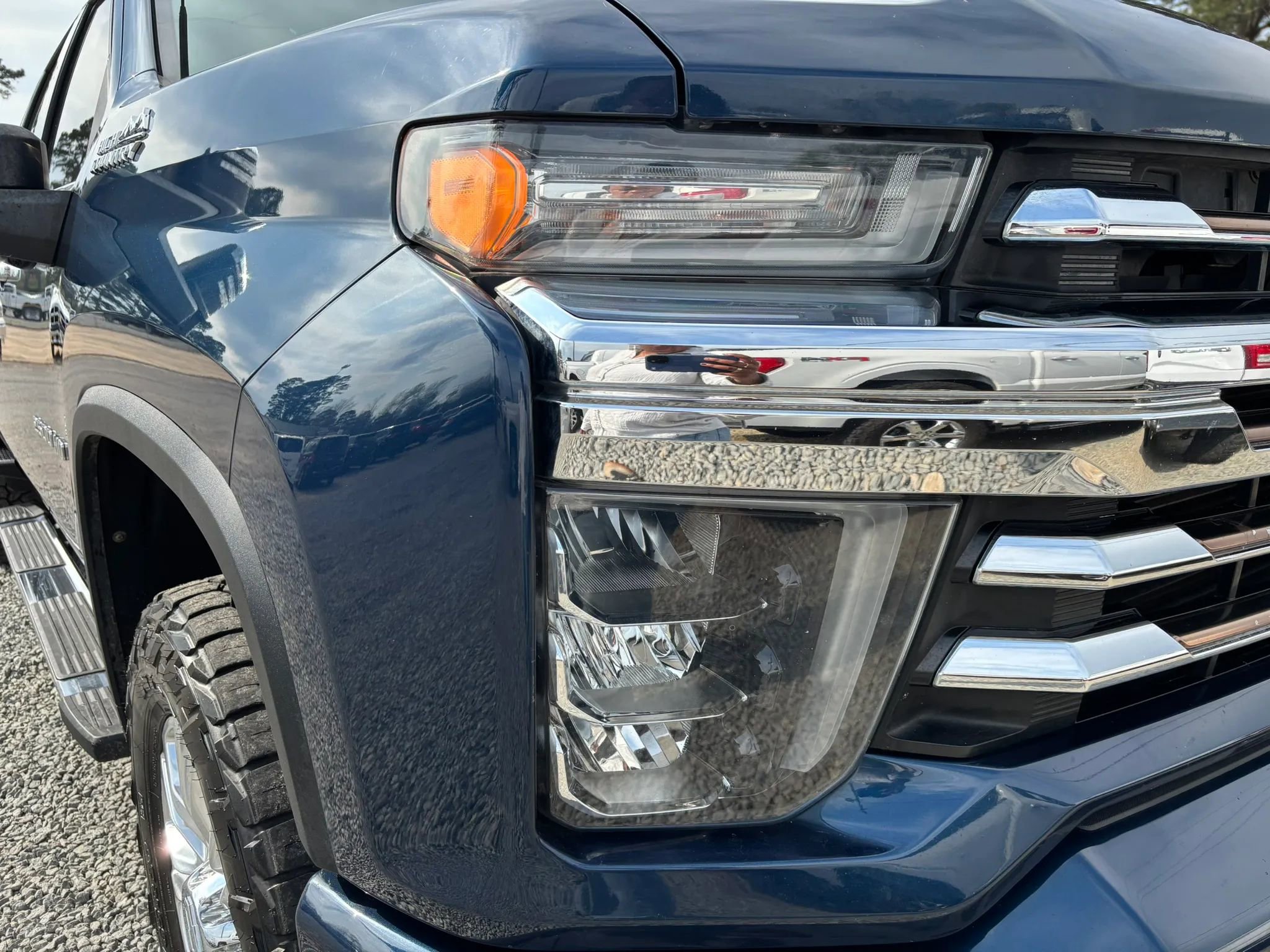 Used 2020 Chevrolet Silverado 2500 High Country image 11