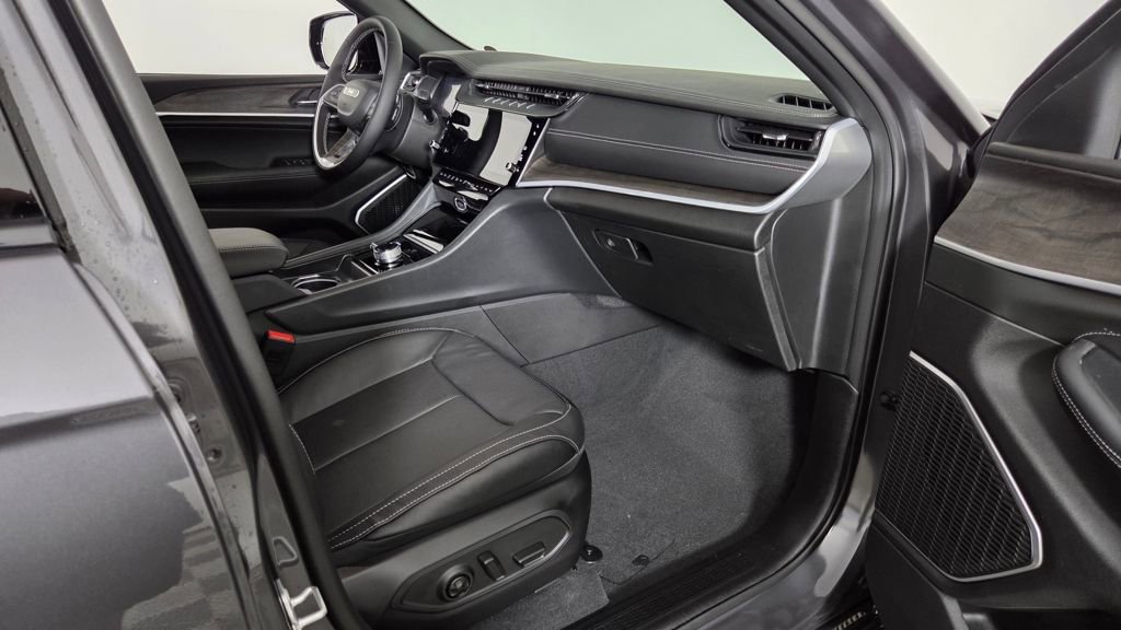 New 2026 Jeep Grand Cherokee Limited image 35