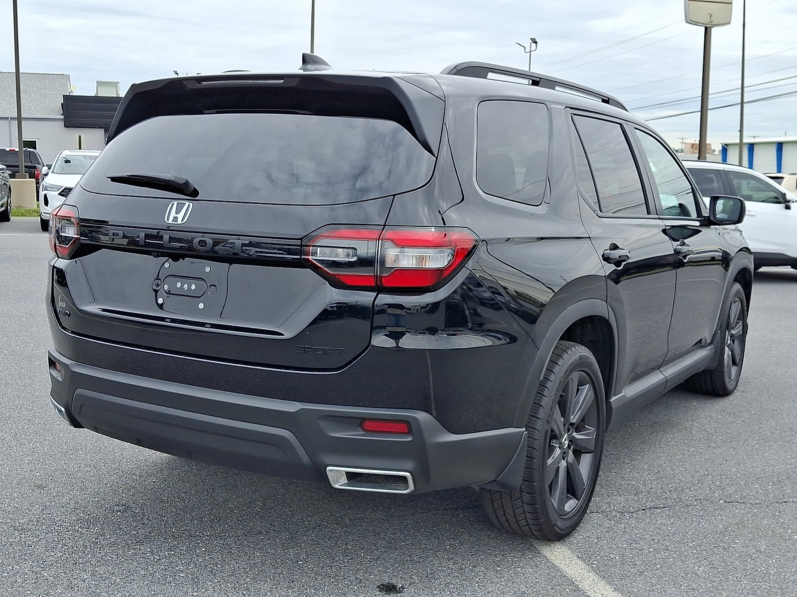 Certified 2023 Honda Pilot Sport image 6
