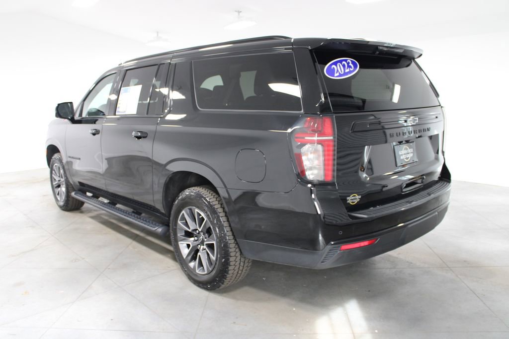 Used 2023 Chevrolet Suburban Z71 w/ Luxury Package image 8