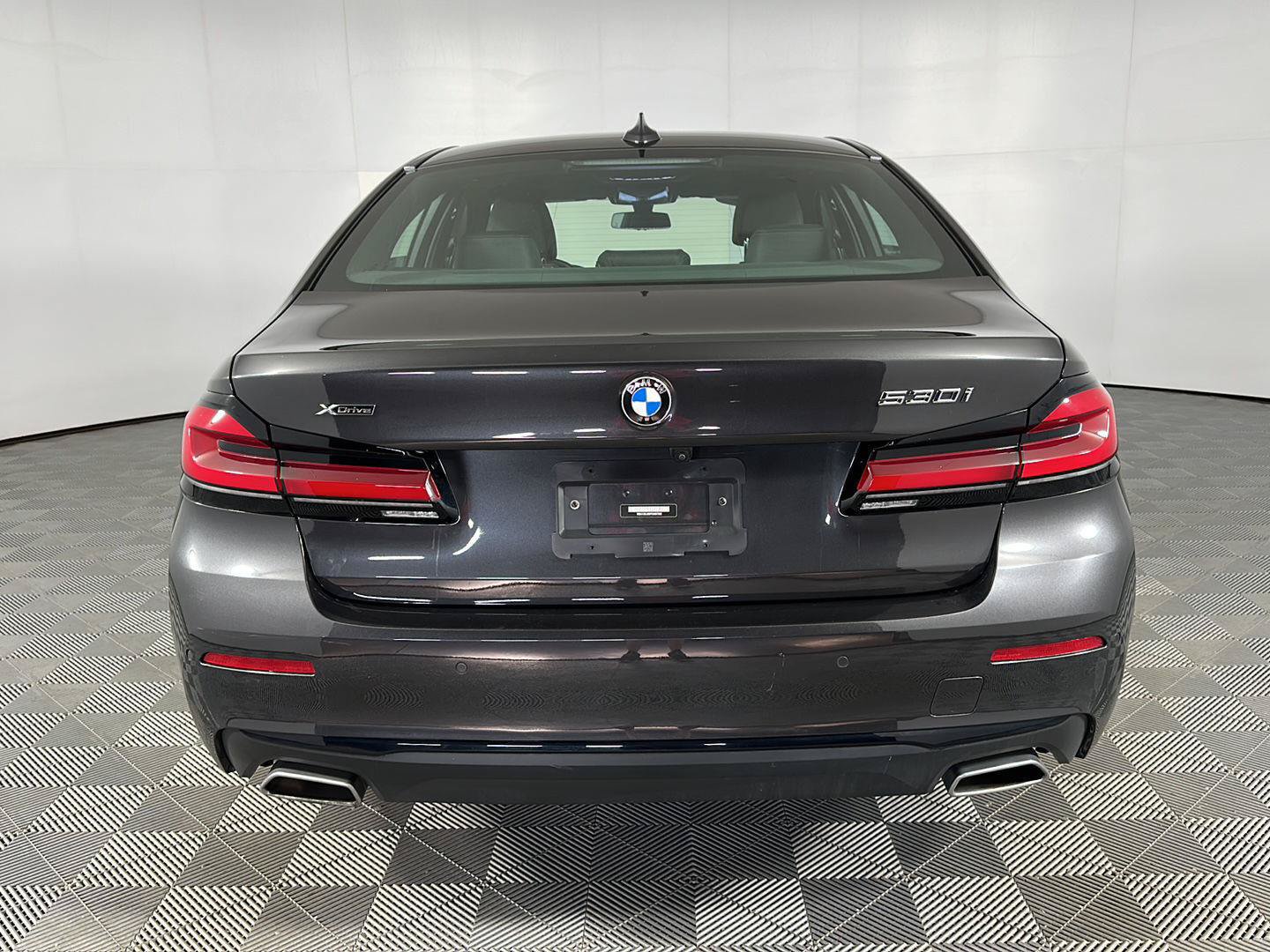 Used 2023 BMW 530i xDrive w/ Convenience Package AWD/4WD image 23