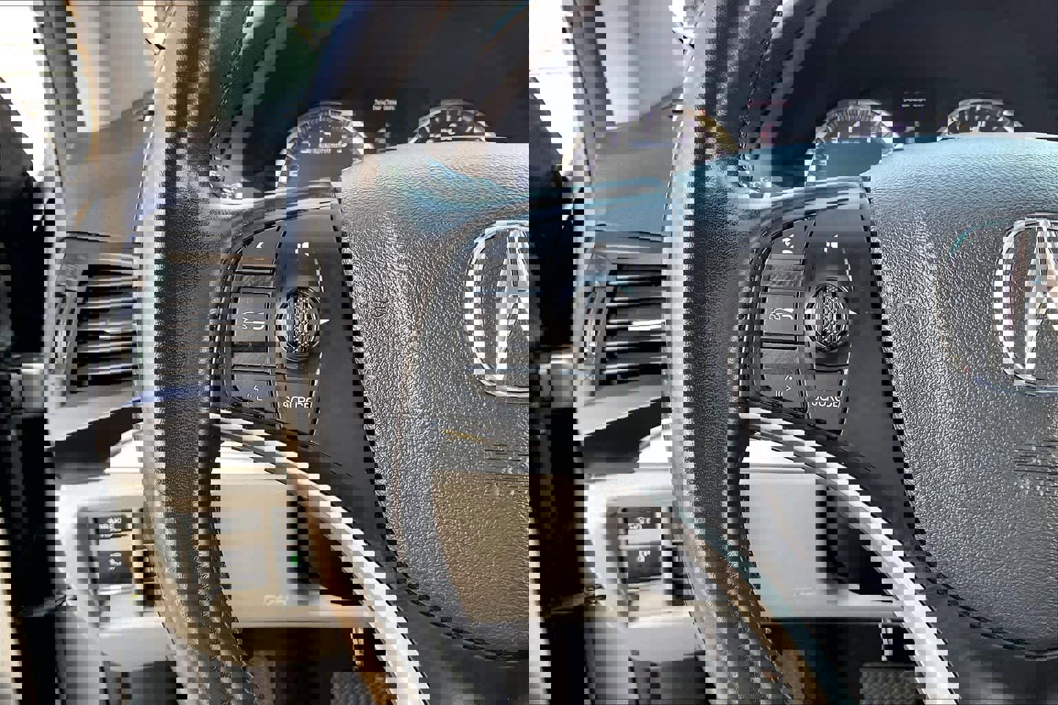 Used 2020 Acura MDX FWD w/ Technology Package image 25