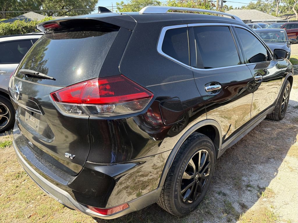 Used 2018 Nissan Rogue SV FWD image 9