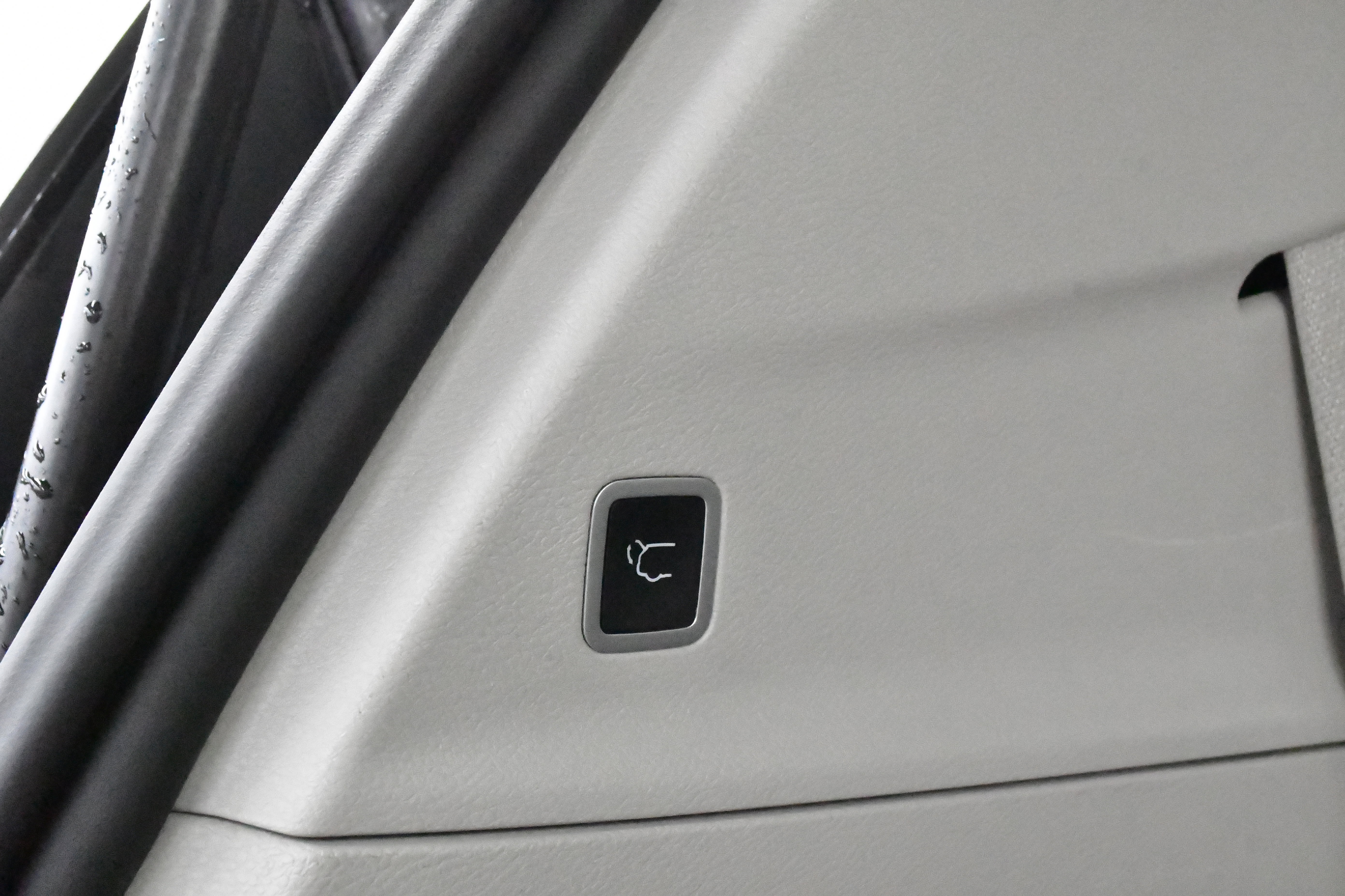 Used 2023 Chrysler Pacifica Limited image 17