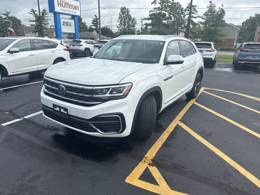Used 2021 Volkswagen Atlas Cross Sport SE w/ V6 Towing Package FWD image 3