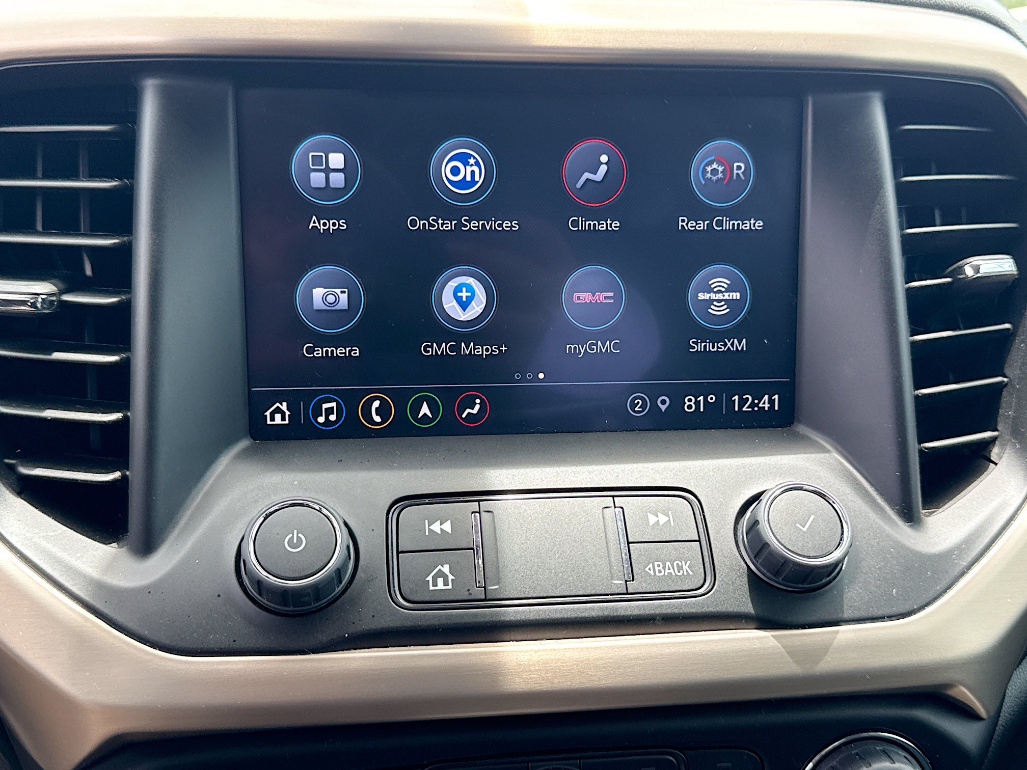 Used 2023 GMC Acadia Denali w/ Black Diamond Edition FWD image 31