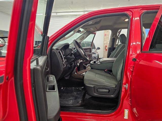 Used 2014 RAM 1500 Express image 30