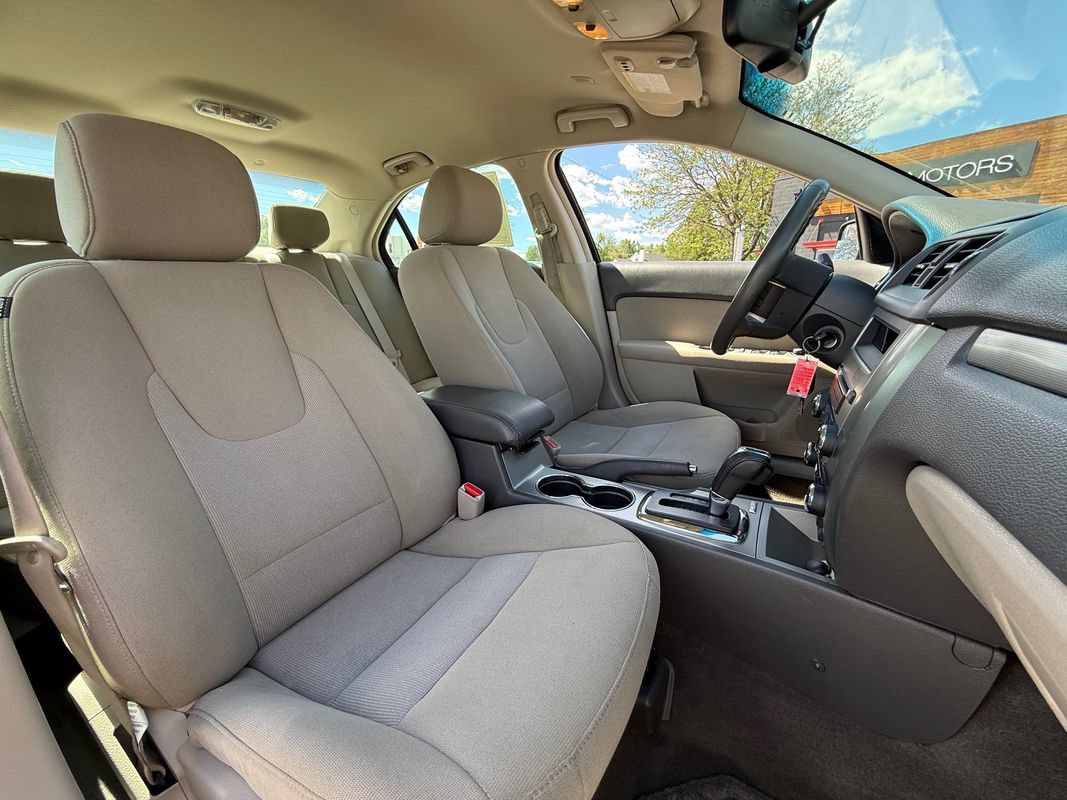Used 2011 Ford Fusion Hybrid FWD image 23