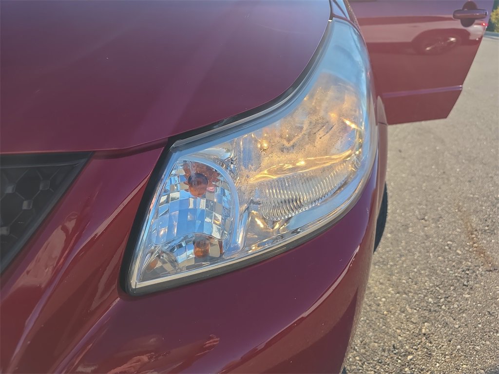 Used 2013 Suzuki SX4 LE image 29