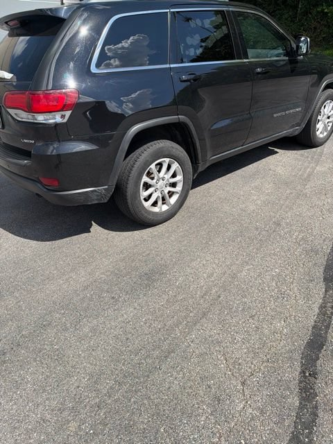 Used 2021 Jeep Grand Cherokee Laredo w/ Security & Convenience Group AWD/4WD image 4
