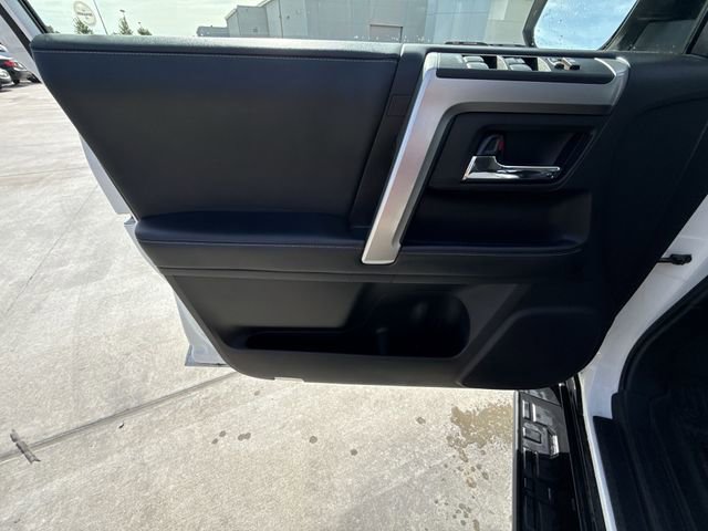 Used 2022 Toyota 4Runner SR5 Premium AWD/4WD image 13