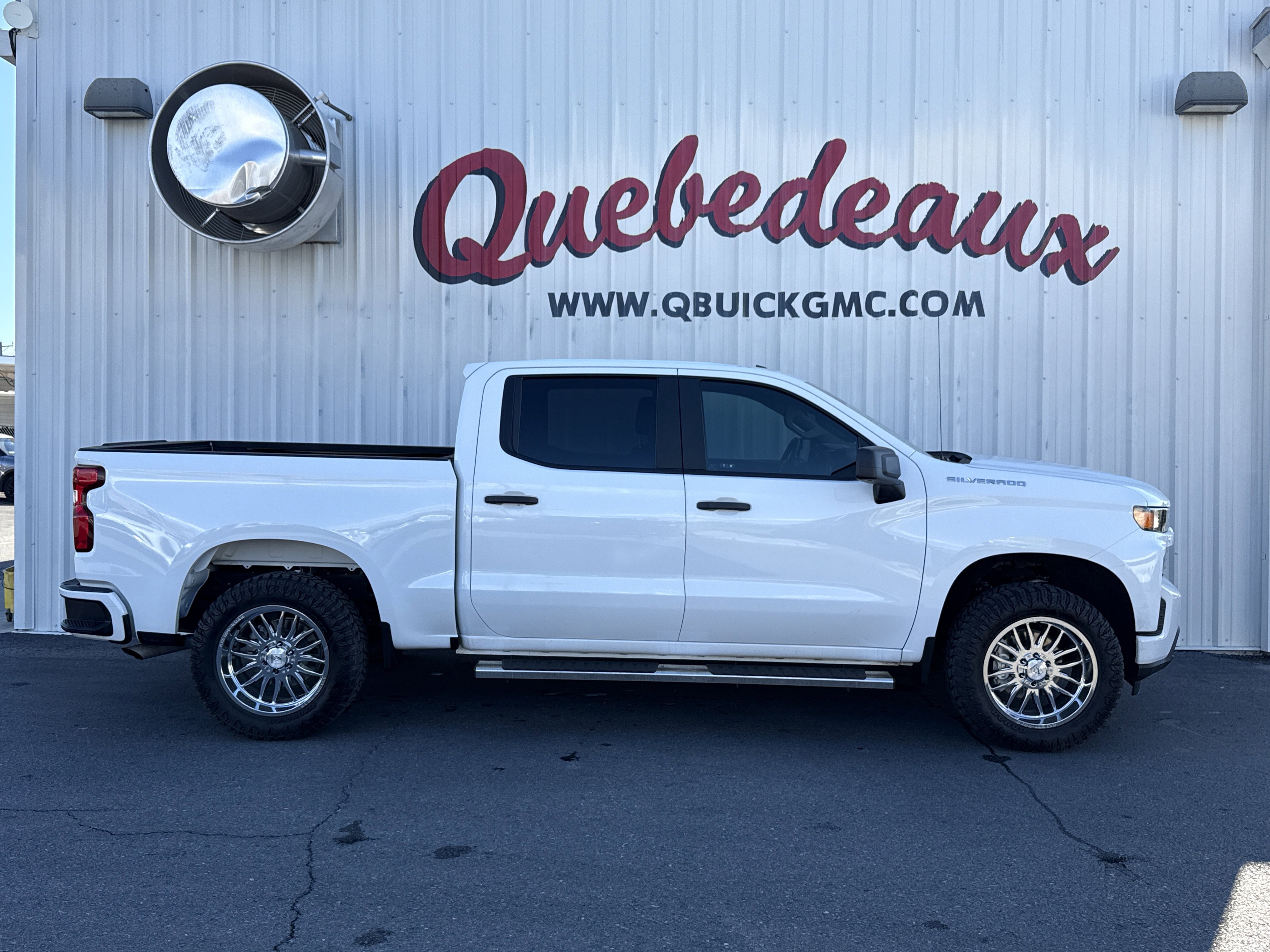 Used 2020 Chevrolet Silverado 1500 Custom w/ Custom Value Package image 33