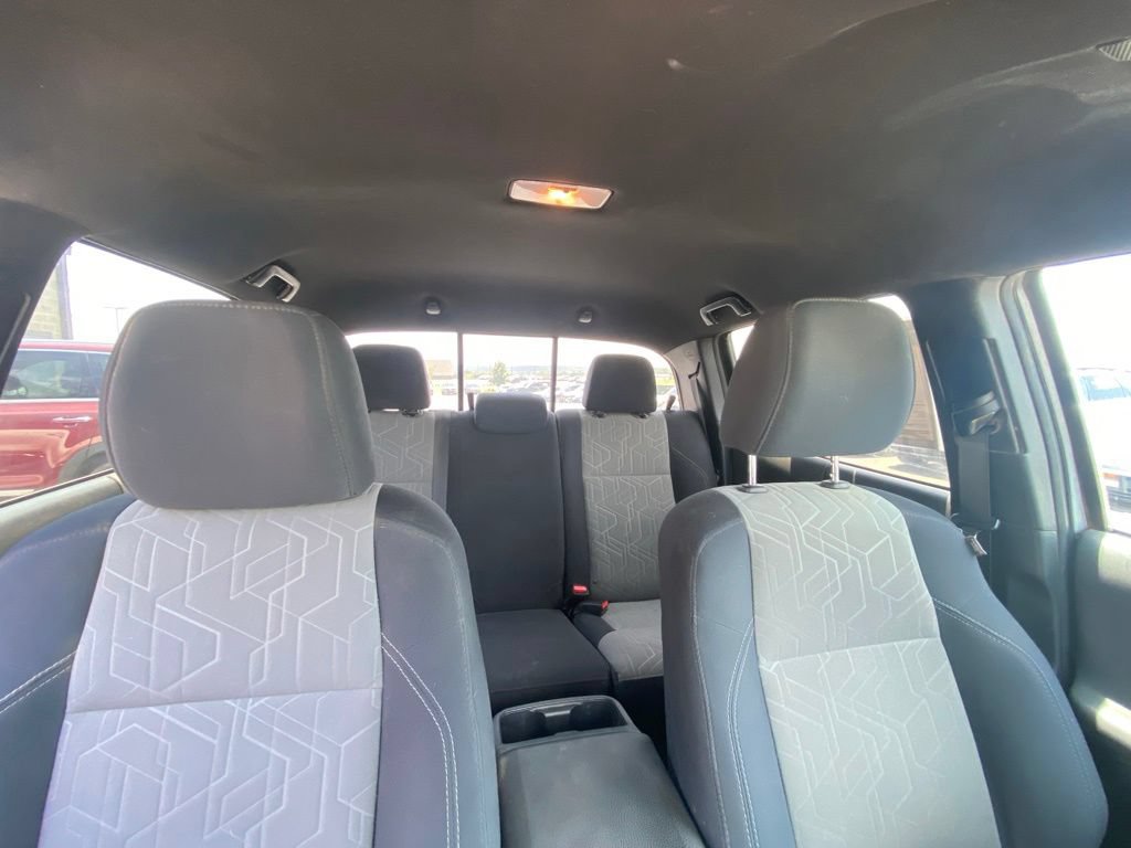 Used 2020 Toyota Tacoma TRD Off-Road w/ Technology Package RWD image 27