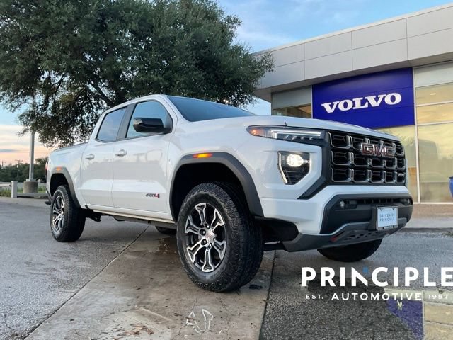 Used 2025 GMC Canyon AT4