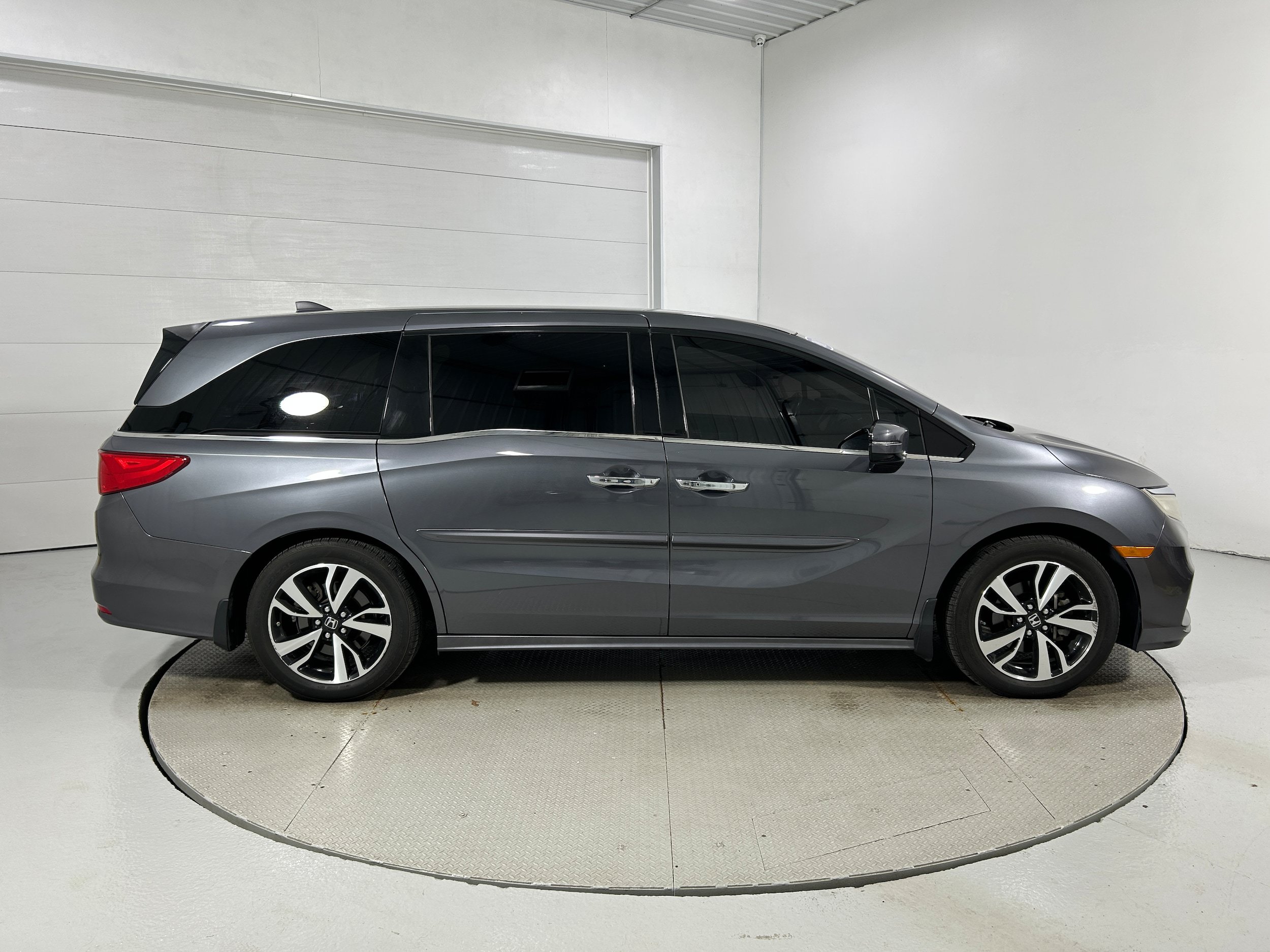 Used 2019 Honda Odyssey Elite image 39